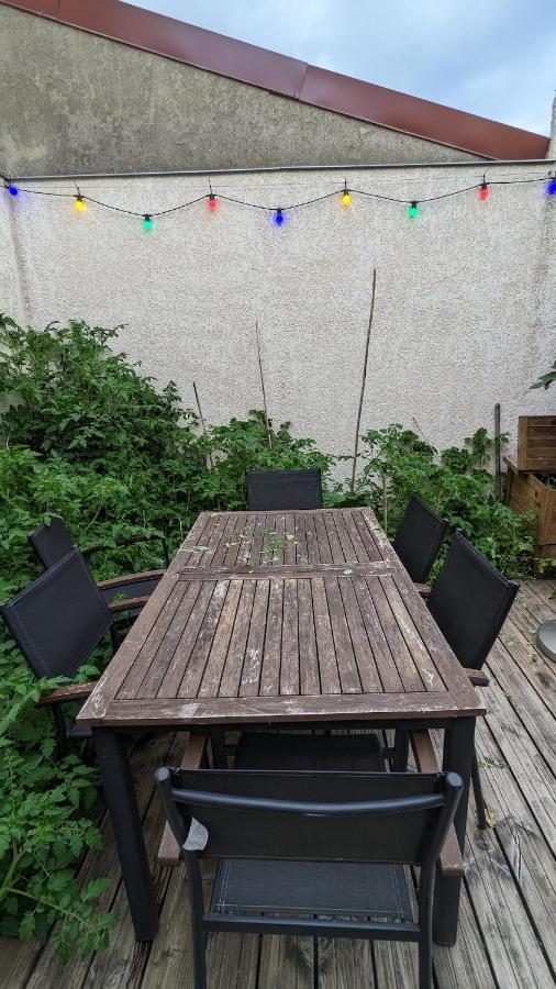 "Maison Verte" - Terrasse - Parking - 10Min Du Metro Монтрёй Экстерьер фото